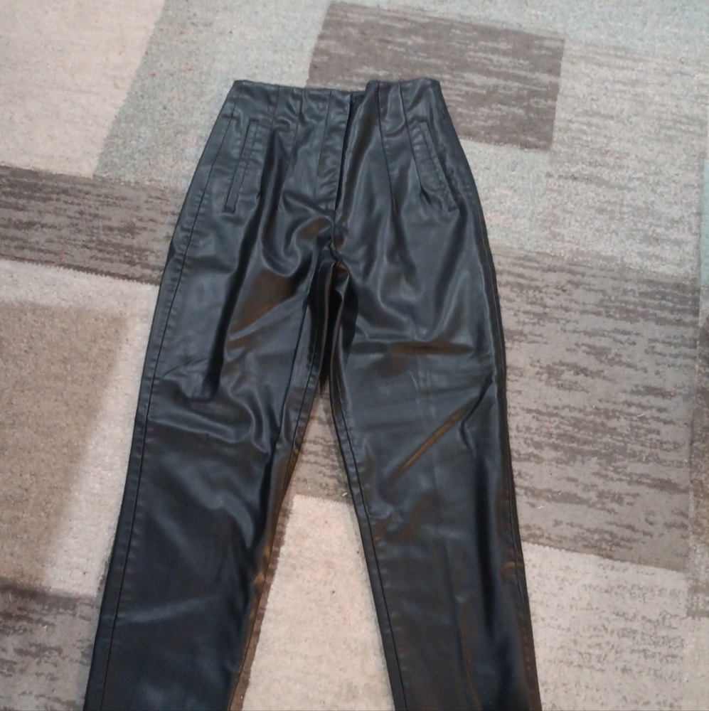 Zara Black Pants with Glossy Finish